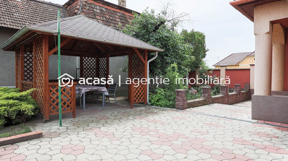 Casă spațioasă cu 4 dormitoare în Nădlac – gata de mutare! - Poză 9