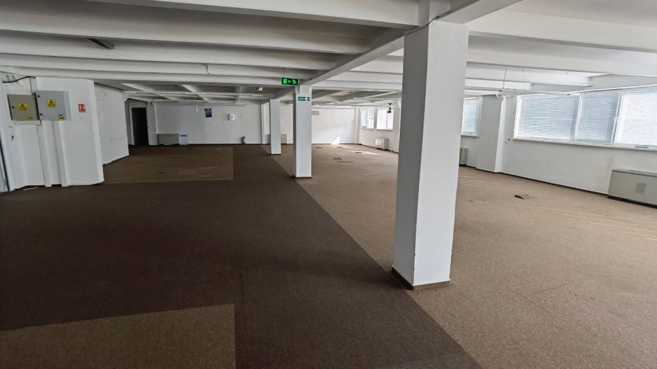 Spatii birouri/servicii - Poză 33