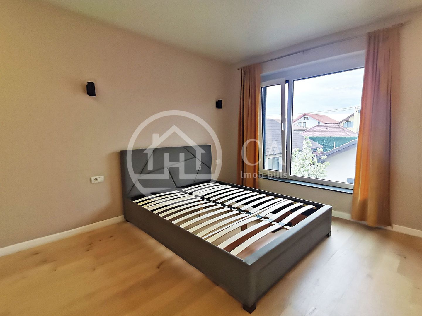 Casă de vânzare stil mediteranean cu 5 camere in Tineretului, Oradea - Poză 20