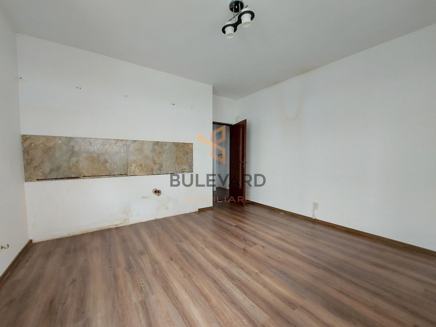 Apartament cu 3 camere+gradina de 58 mp, Sub-Cetate! - Poză 7