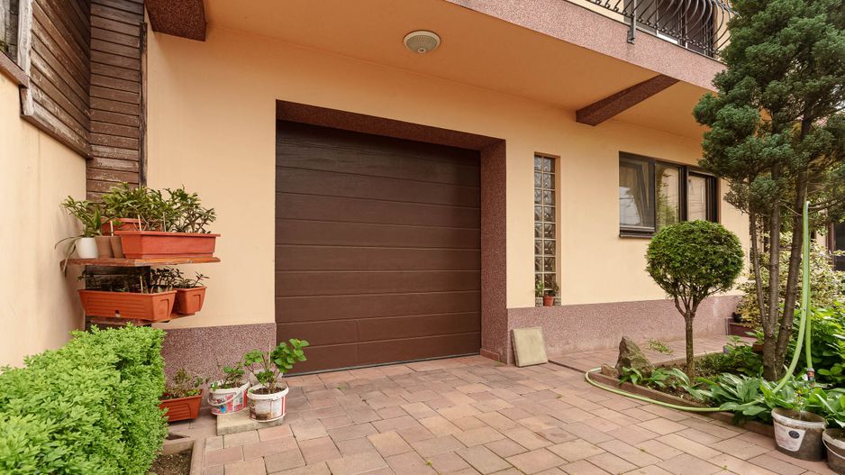 RAHOVA Salaj Vila 2007 S+P+1+M calitate superioara 370 mp - Poză 3