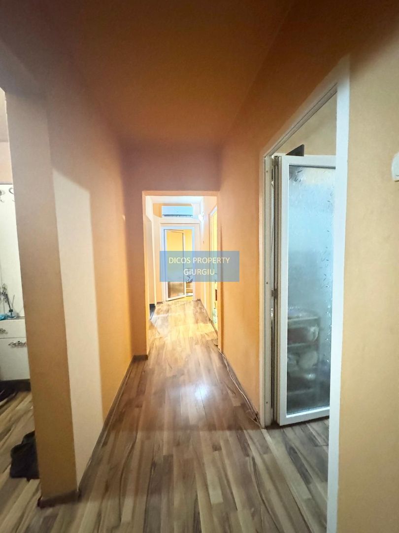 Apartament 3 camere de vânzare – Tineretului - Poză 1