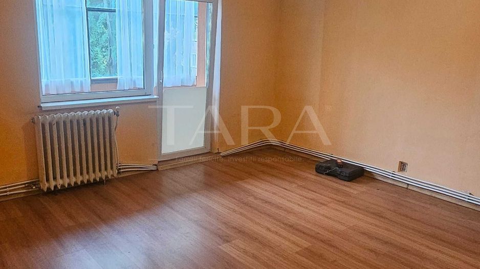 Apartament cu 4 camere,  zona Dambul Rotund - Poză 1