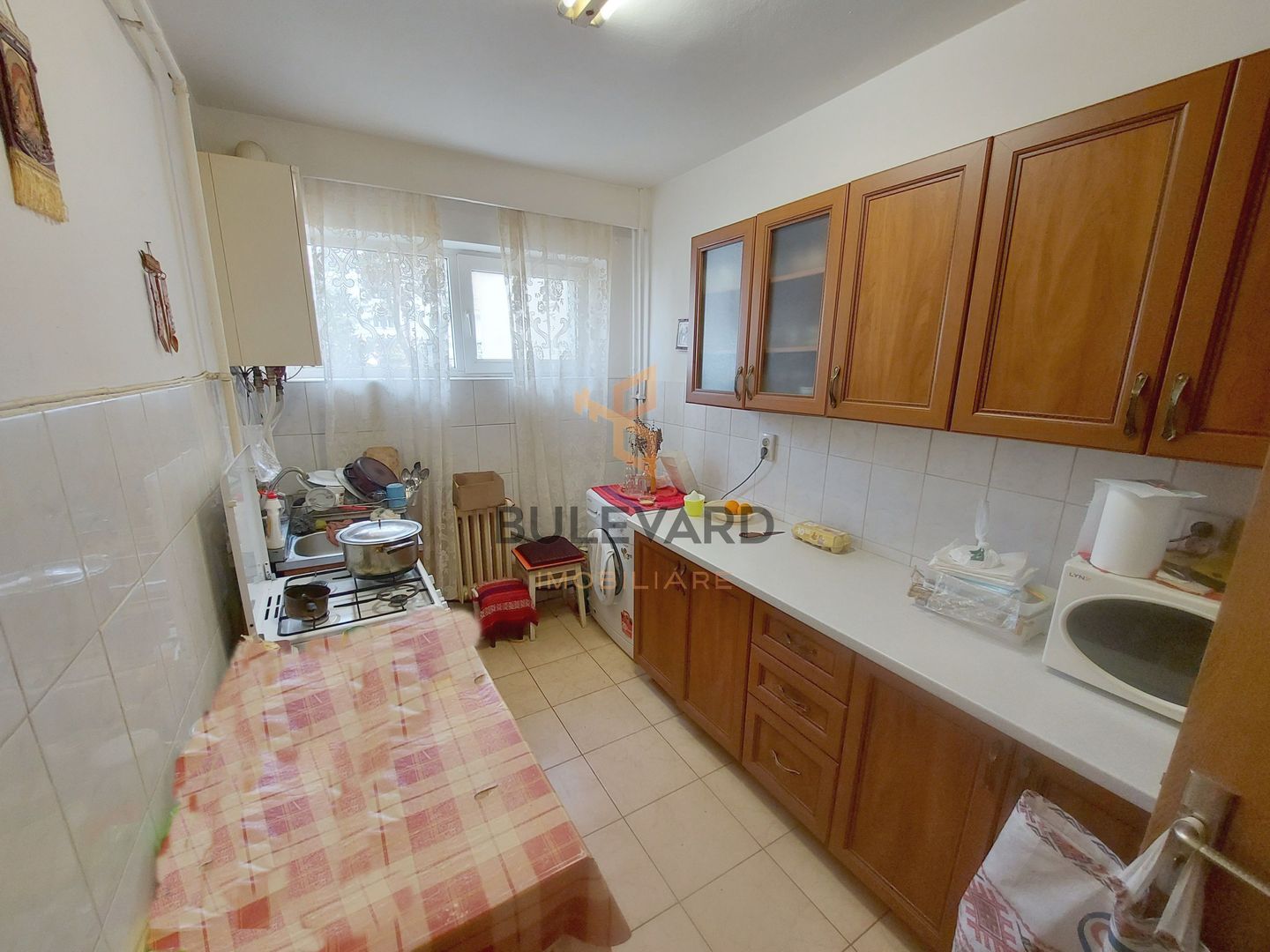 Apartament cu 2 camere,  52 mp,  zona strazii Peana! - Poză 1