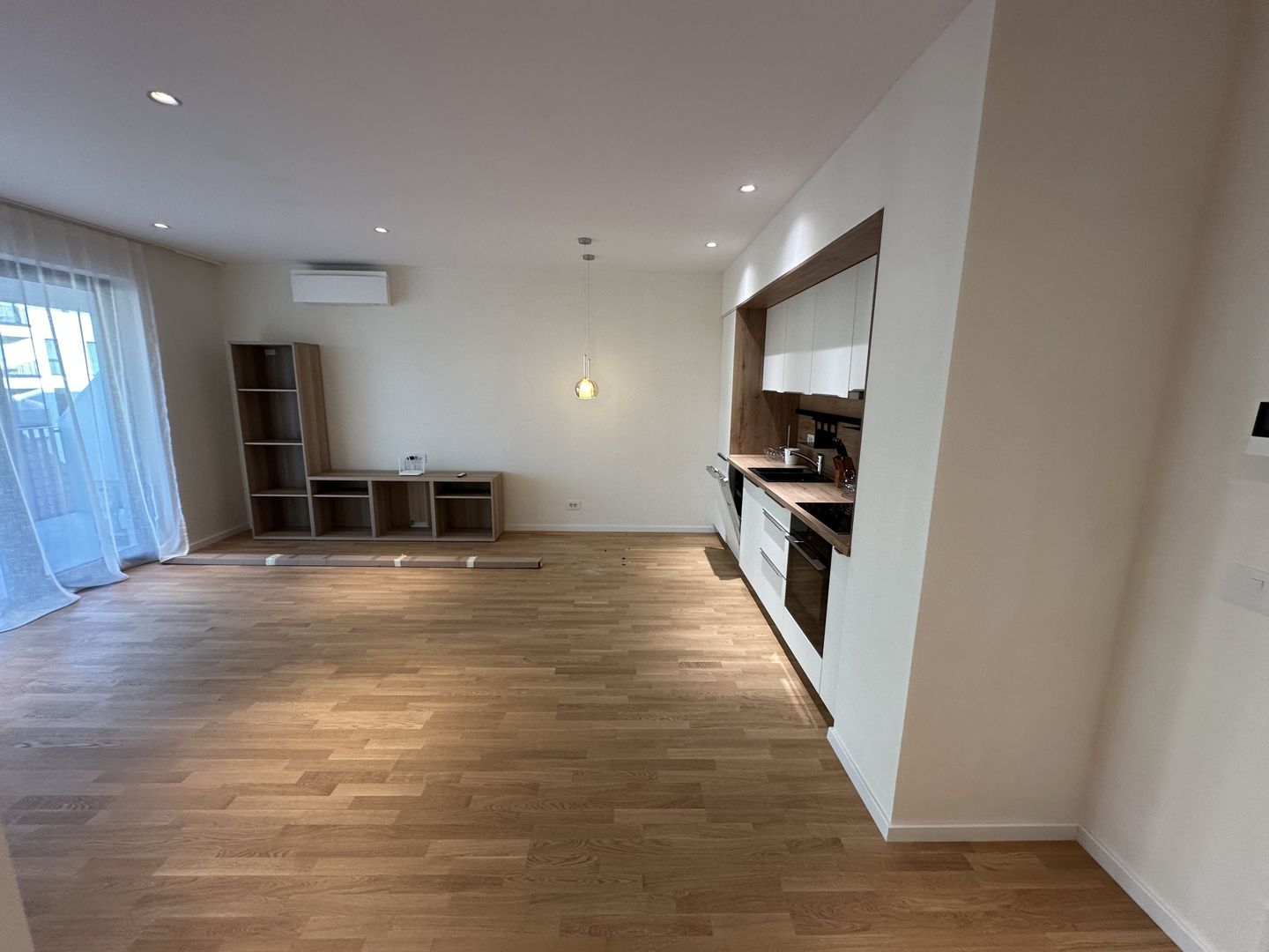 Apartment Paltim 2 camere loc de parcare - Poză 6