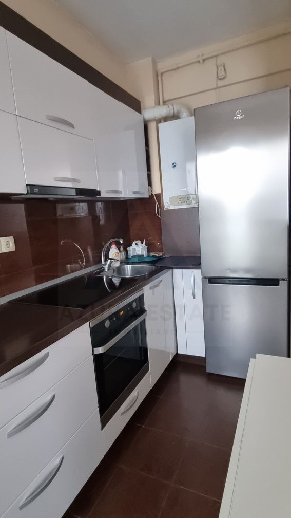 Apartament 3 camere 67 mp utili loc de parcare si balcon zona Turnisor - Poză 4