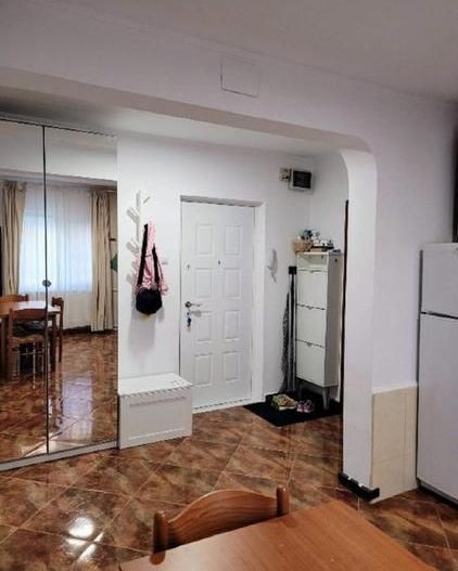 Sebastian - 2 camere, decomandat, comfort 1, bloc renovat, mobilat, utilat. - Poză 8