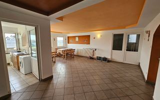 Spatiu comercial/camere cazare - 7 camere 135 mp Baicoi Prahova! - Poză 4