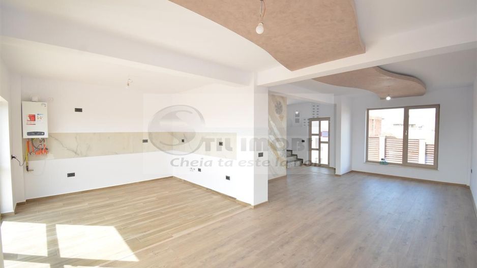 Vila in modul insiruit - Popas Pacurari - Poză 2