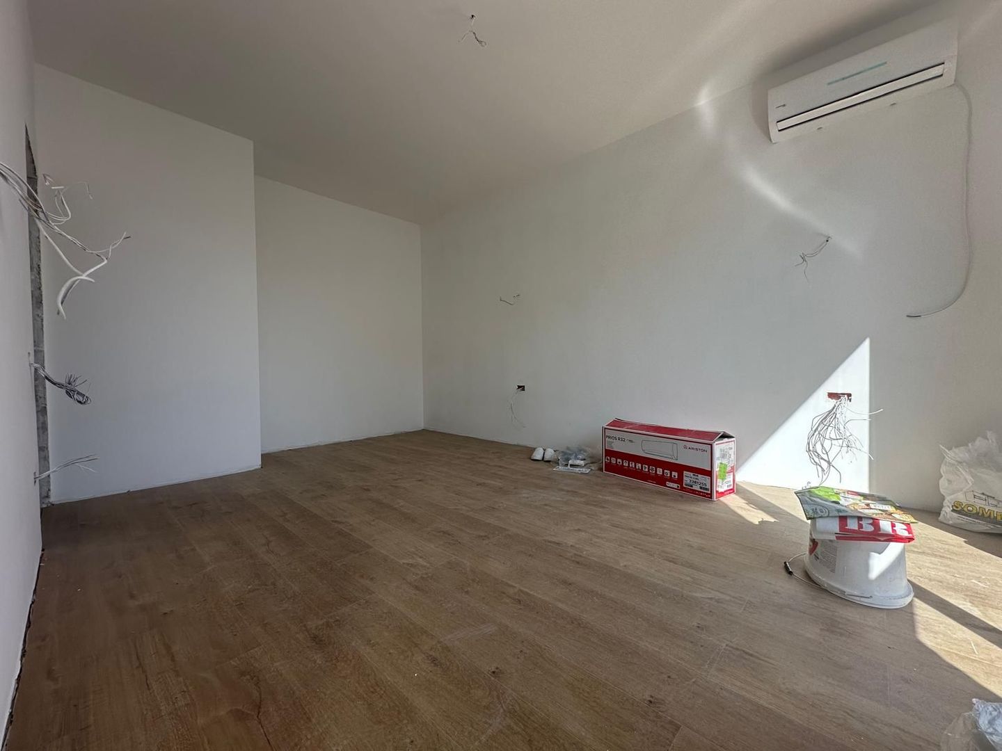 Complex Rezidențial Premium – Vile Individuale  Cuplate P+1+M - Poză 8