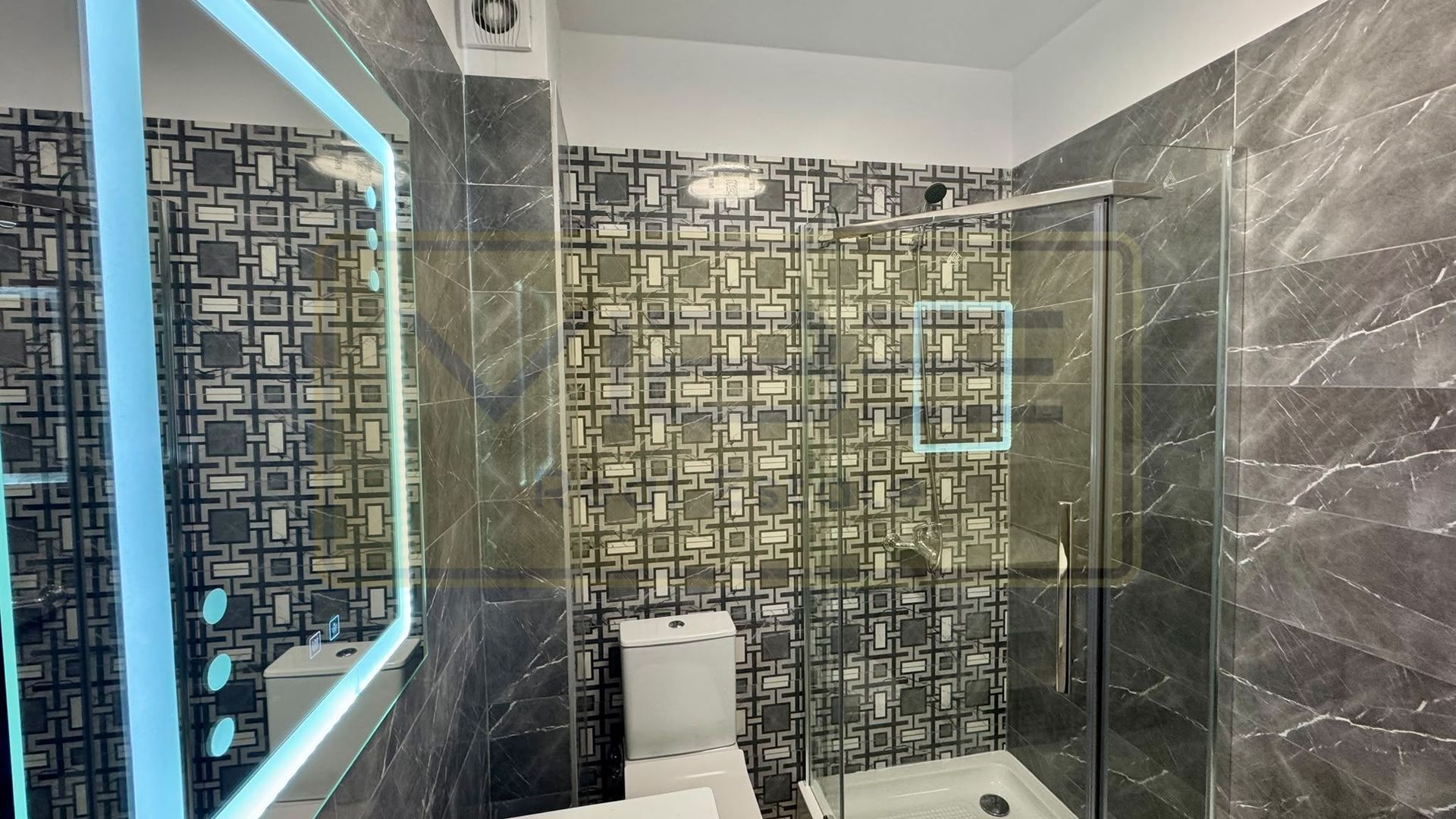 Apartament premium + parcare Bucium -  Mega Image - Poză 11