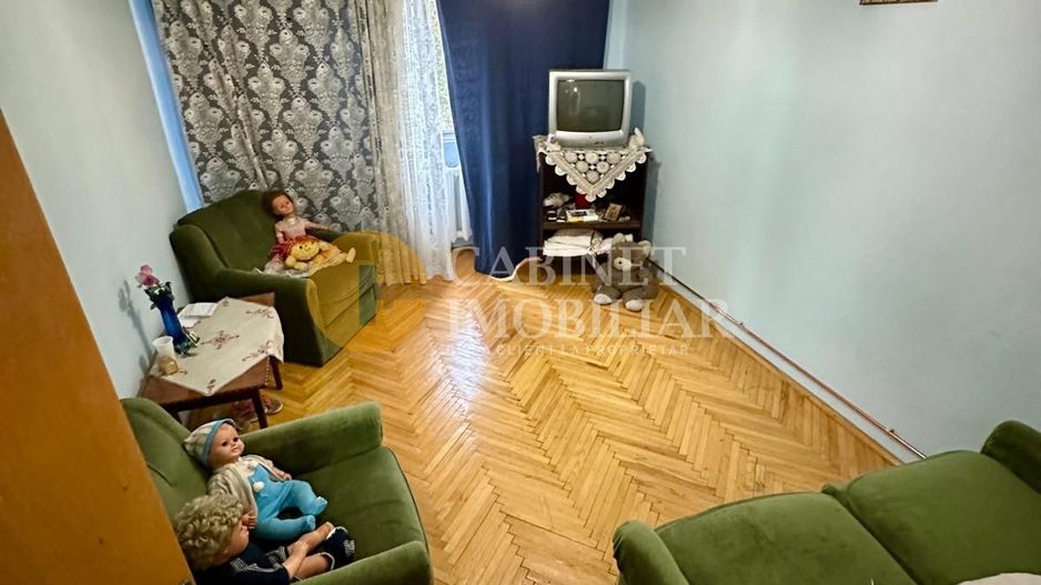 3 Camere Decomandat - Bloc din 1990 - Etaj 1 - Zona Alexandru - Poză 6