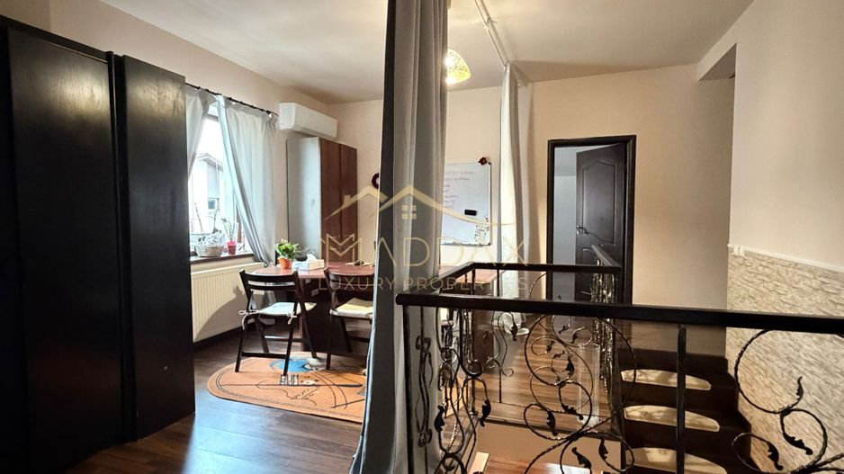 Vila spatioasa cu vedere spre lac Corbeanca - Poză 33