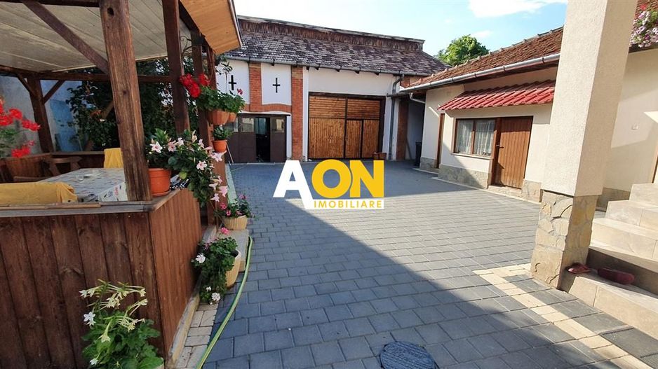 Casa 3 camere, 1259 mp teren, zona Centru - Poză 3