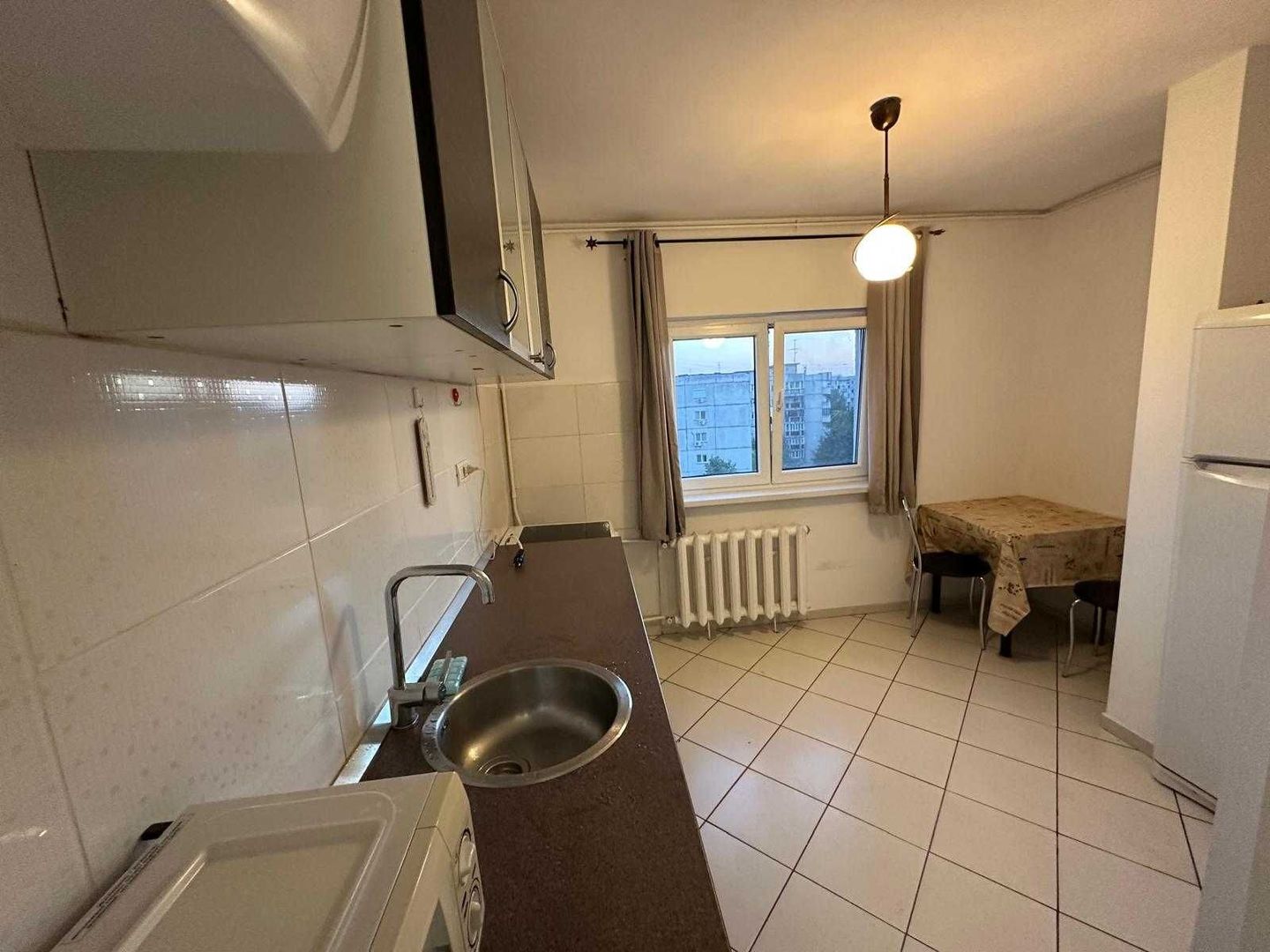 Garsoniera spațioasa – Mihail Sebastian - KAUFLAND - Poză 3