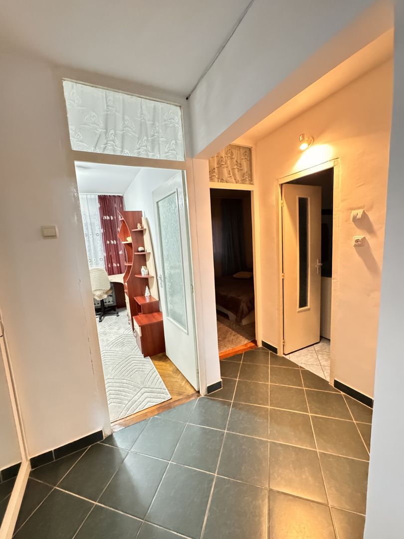 Apartament 3 camere decomandate – zona Decebal, Oradea - Poză 12