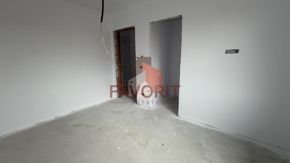 Duplex despartit | Inainte de Kaufland | Toate utilitatile | Curte amenajata - Poză 12