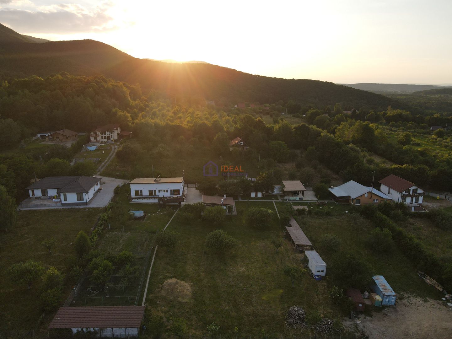 Casa de poveste cu 1.300 mp de teren, in Tocile - Poză 22