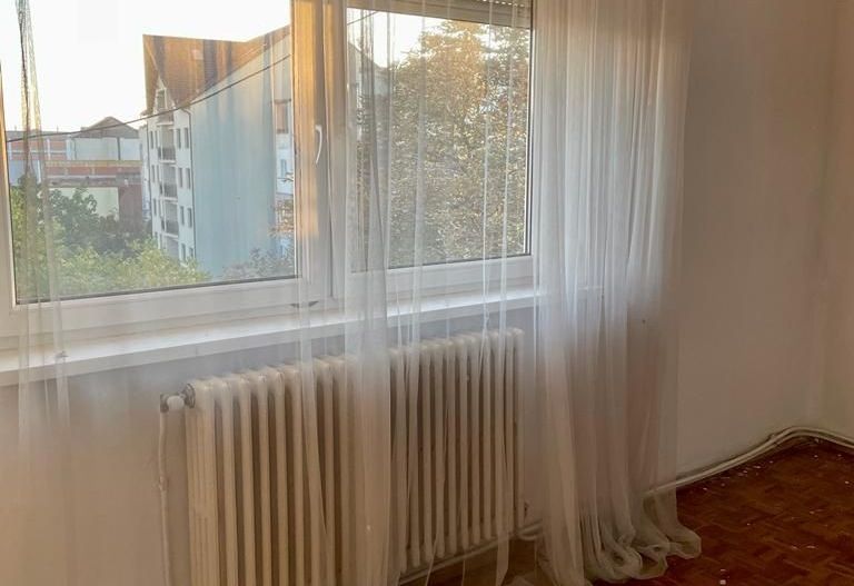 BRASADAS vinde ap 2 cam etaj 4/4 Calea Traian. - Poză 3