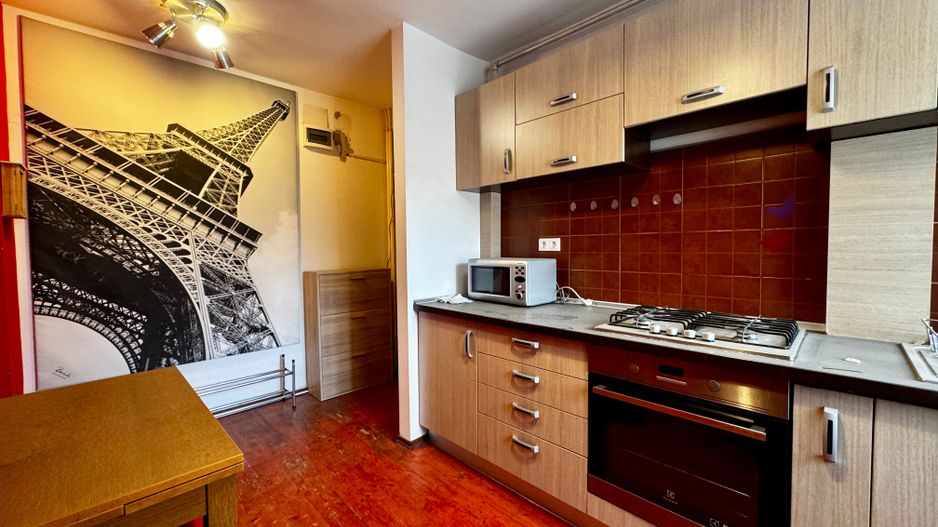 Apartament 2 camere, primitor, la doar 5 minute de Piața  Victoriei - Poză 8