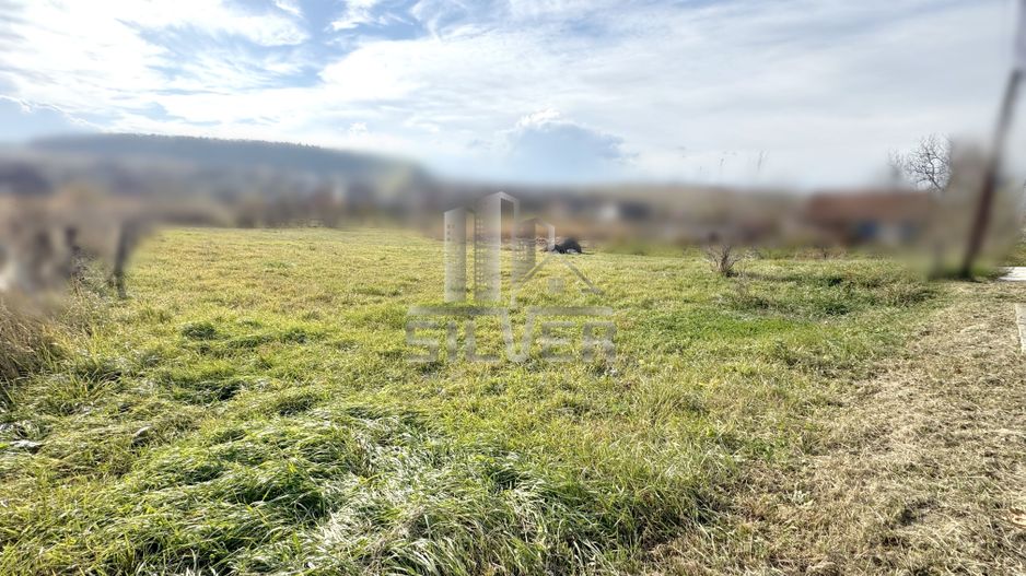 Parcele de teren  cu acces la drumul principal Chinteni. - Poză 2