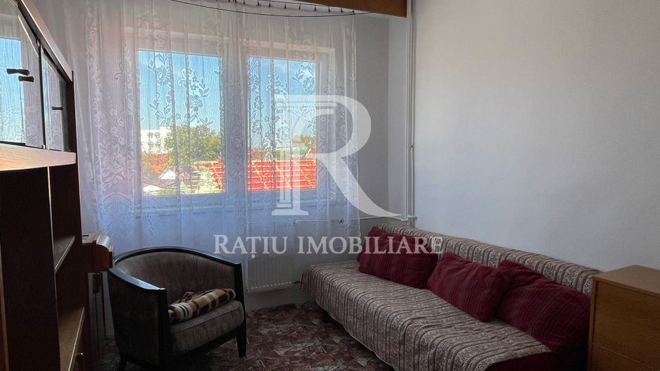 Apartament spațios cu 3 camere de închiriat | George Enescu | Oradea - Poză 2