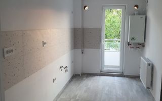 Decomandat Geam la baie 15 minute de metrou Teclu IKEA Parcare Inclusa - Poză 2