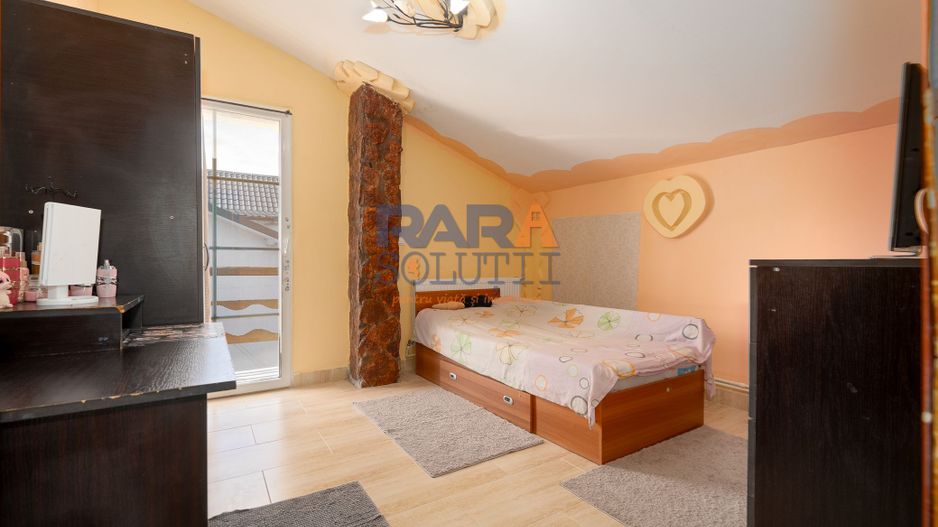 Vilă din cărămidă cu 4 dormitoare și 3 băi - Poză 13