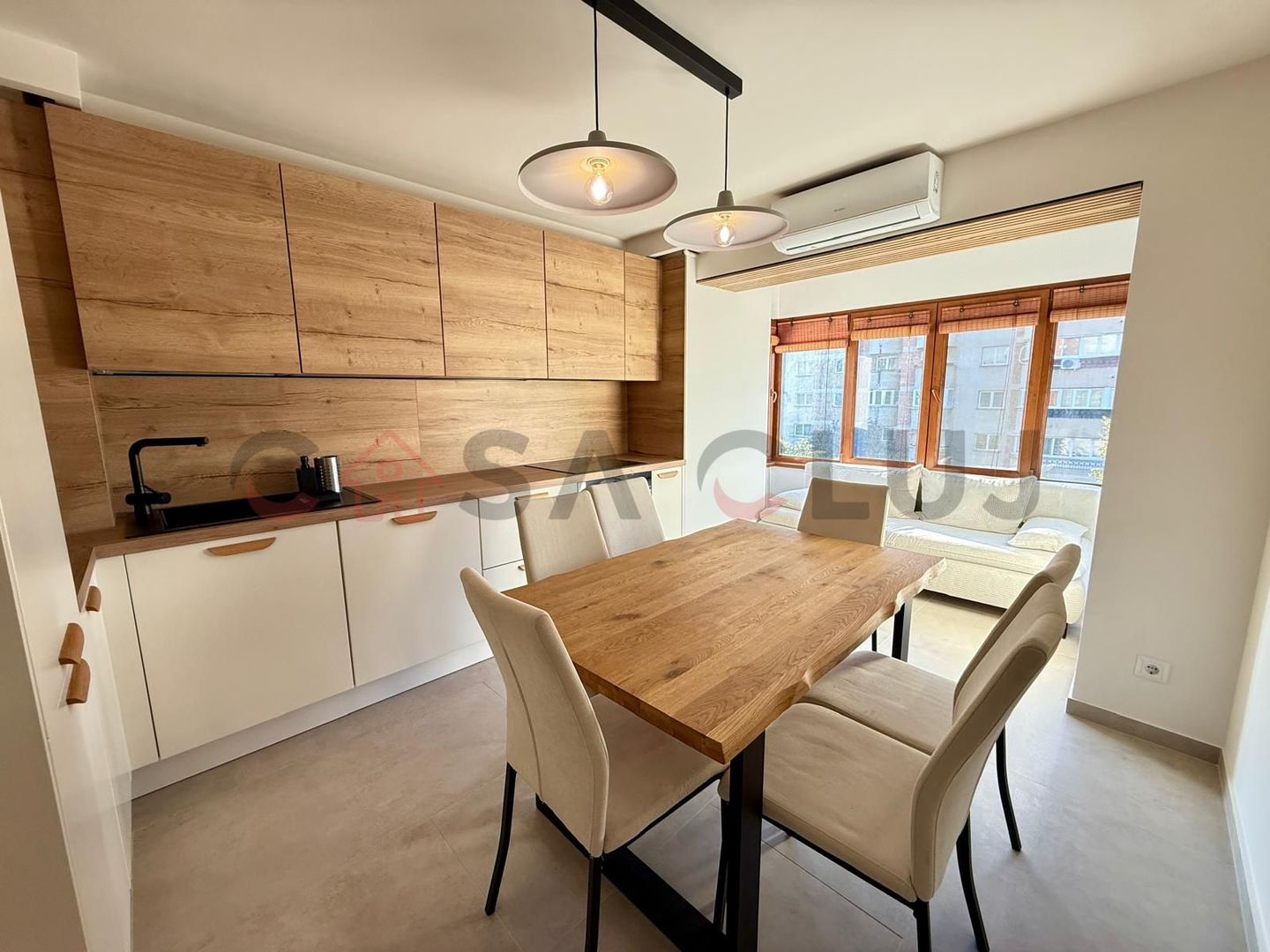 Apartament renovat, etaj intermediar, zona Năsăud - Poză 3