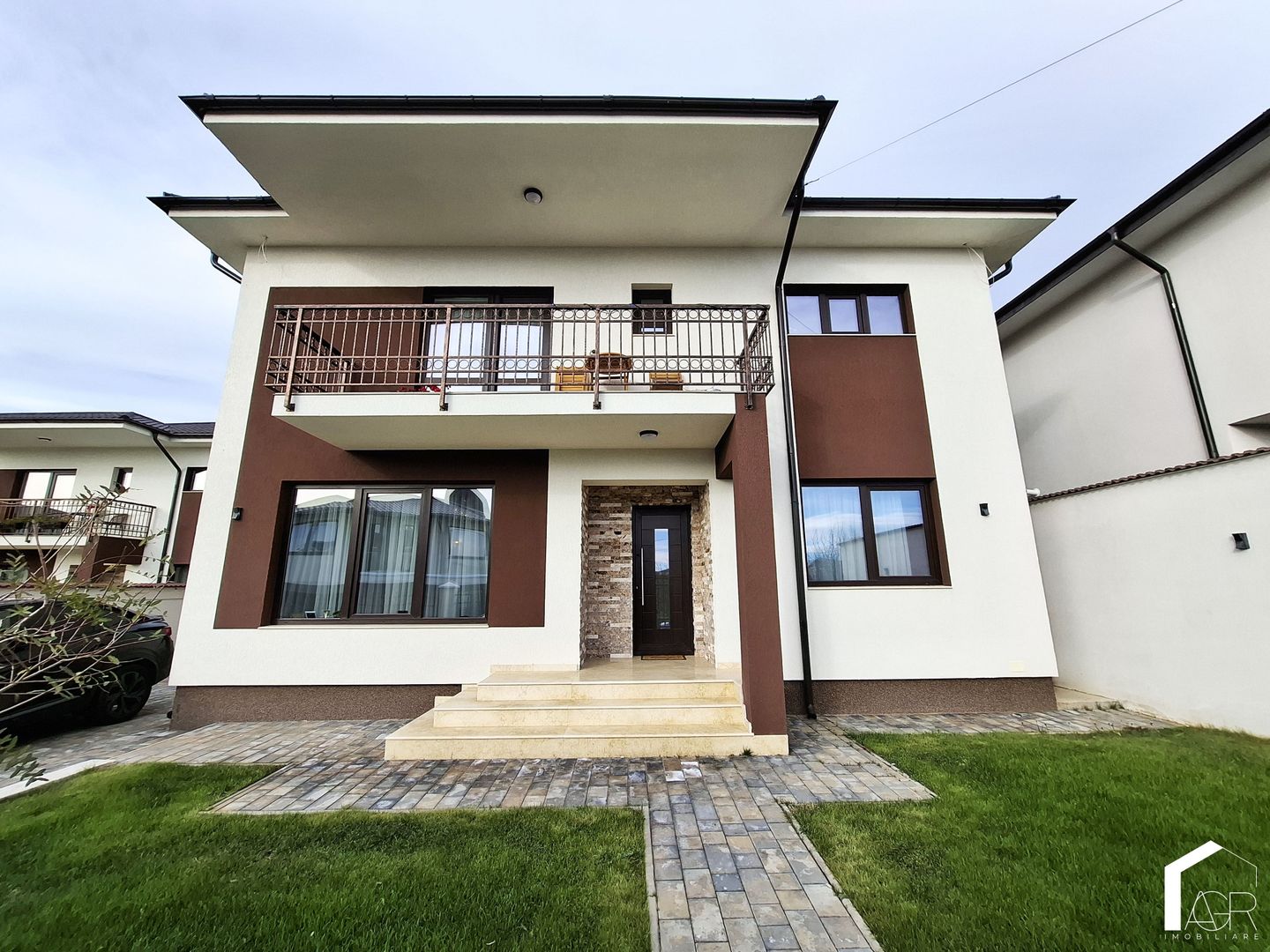 Vila cu 5 camere de vanzare, Paulesti - Poză 1