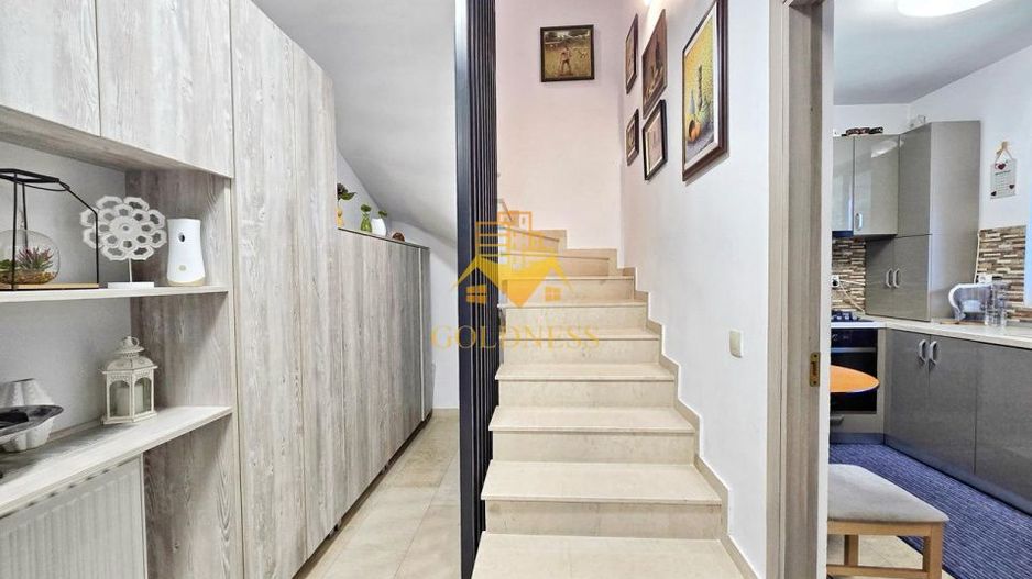 Casă modernă de vânzare, curte, 6 camere, parcare, Zona Vivo, Florești - Poză 8