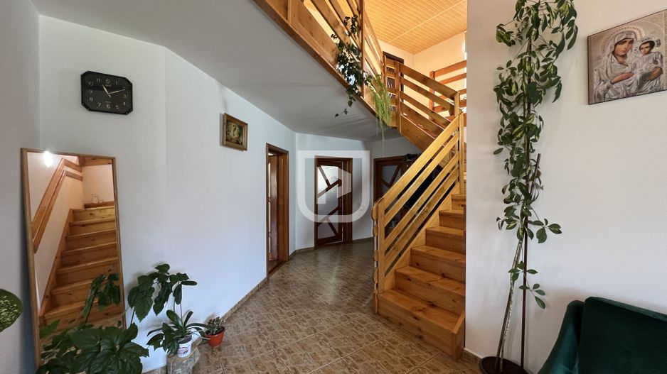 Casa cu 4 dormitoare | strada Manastirii | Gura Humorului - Poză 4