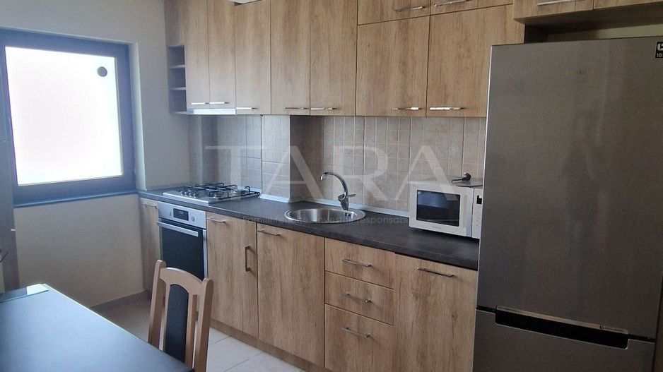 Apartament cu 2 camere, parcare inclusă, zona Terra, Florești. - Poză 1