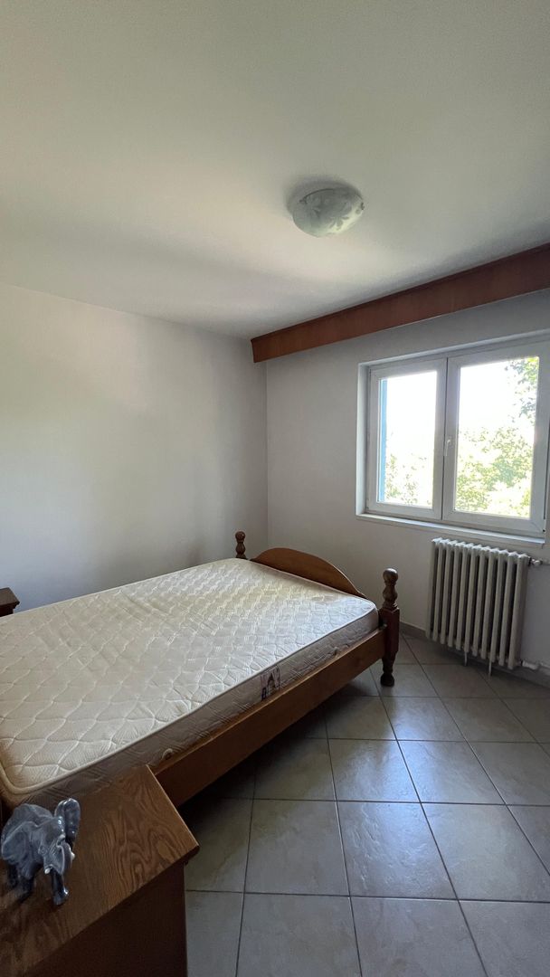 3 camere cu vedere la Parc Humulesti - Poză 10