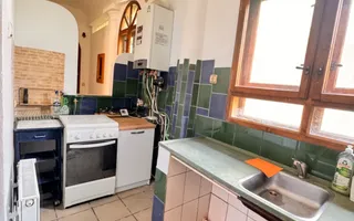 Apartament spațios la curte comună – zonă centrală, Oradea - Poză 11
