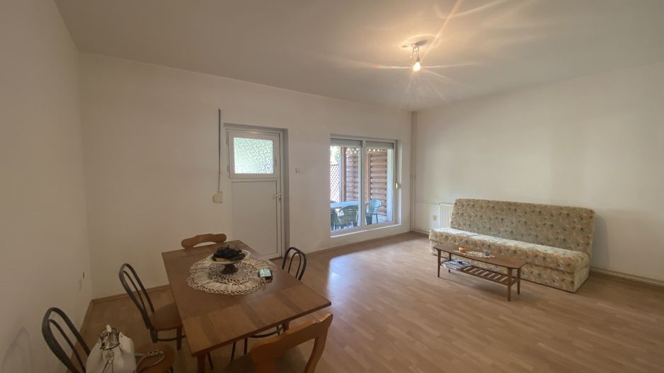 Casa de vânzare/închiriere zona Lunei - Poză 24