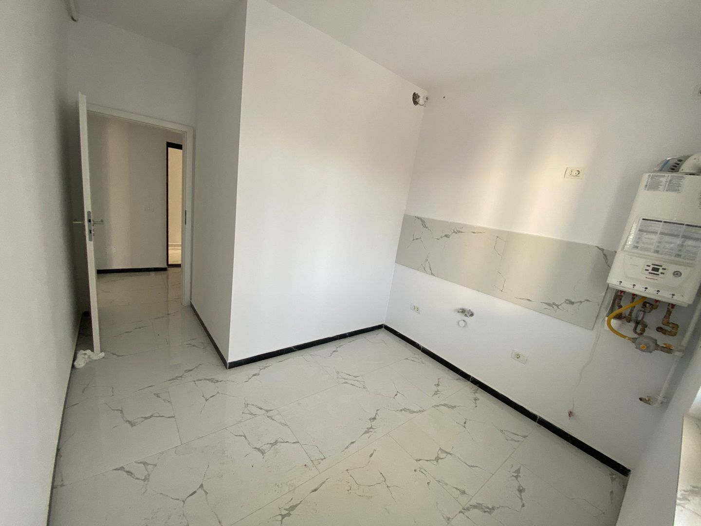 Giroc-Neptun | 3 Camere  | Decomandat | Lift | Disponibil imediat - Poză 7