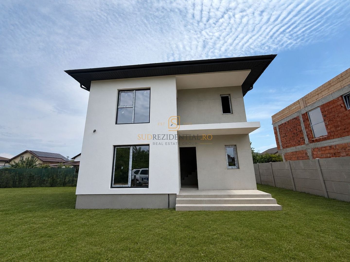 Vila Individuala, finisaje la alegere / Zona centrala / 4 Camere - Poză 1