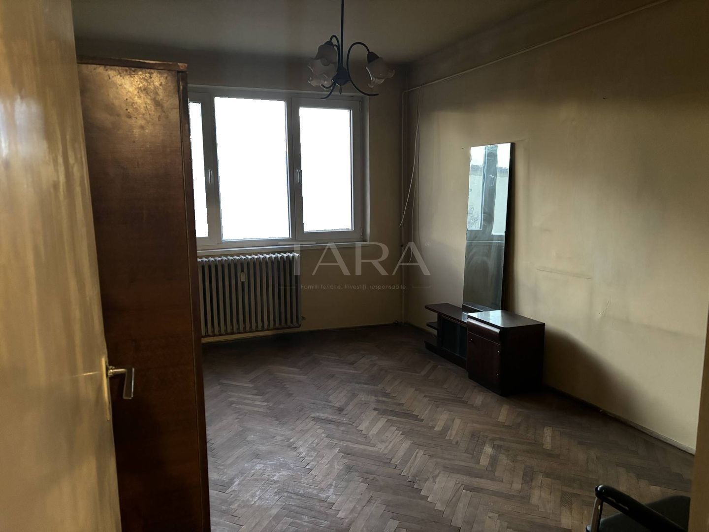 Apartament cu 4 camere, zona Sala Polivalentă - Poză 7
