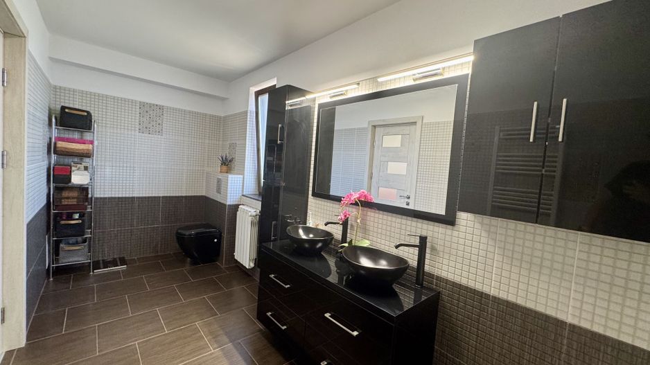 Berceni - VILĂ UNICAT, spațioasă, curte 1.000 mp, la 7 min metrou - Poză 15