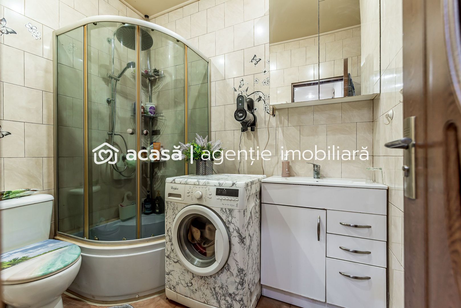 Apartament în centru cu acces auto și garaj propriu - Poză 6