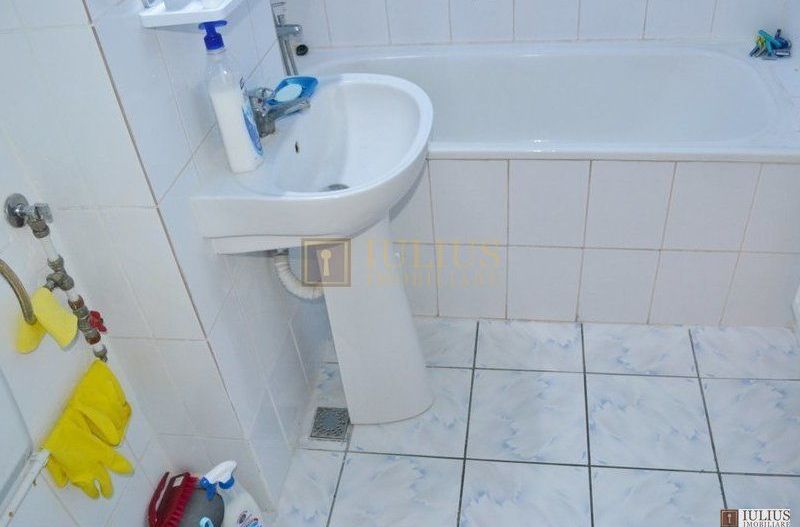 bloc nou, aer conditionat-Girocului. - Poză 11