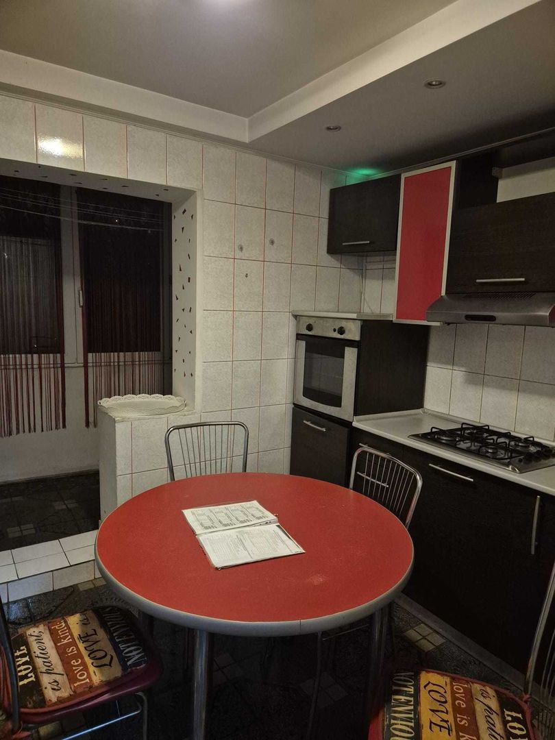 Apartament 3 camere, 2 băi, balcon, bloc reabilitat, Sector 2, 70 mp - Poză 4