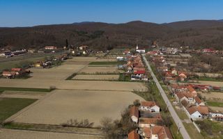 Loc de casă în Odvoș - Conop 3000mp - Poză 7