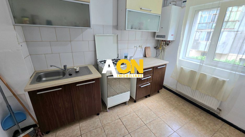 Apartament cu 2 Camere, Etaj 1, Zona Cetate - Poză 6