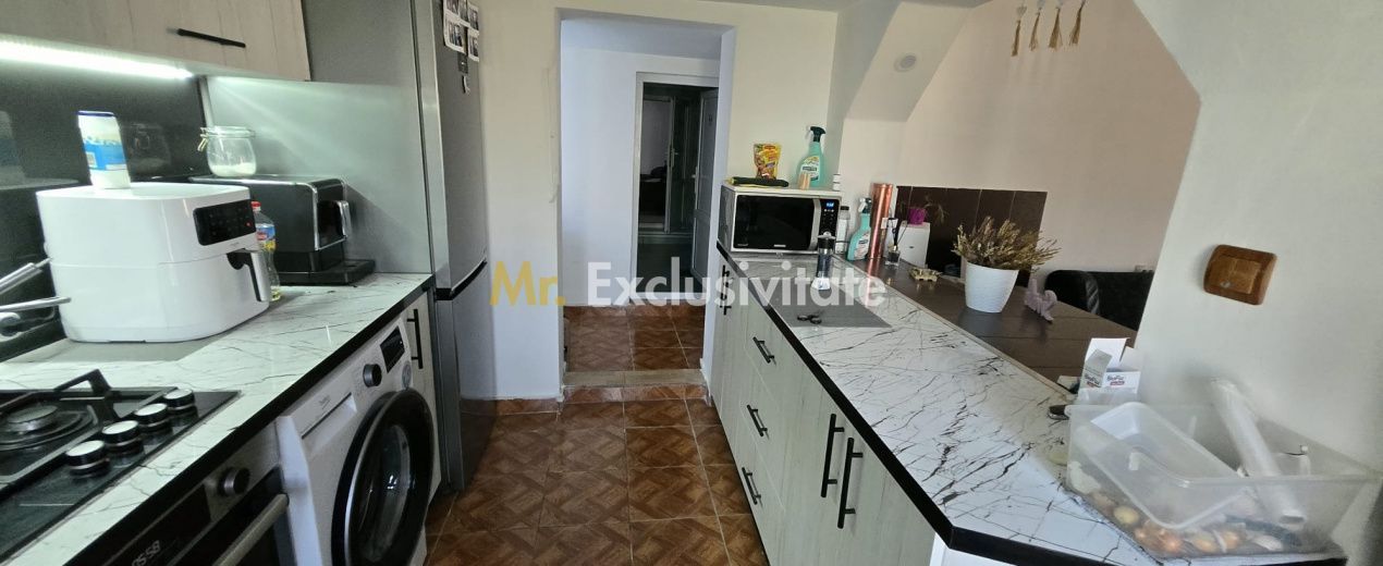 Casă P+M cu 1.558 mp teren, livadă și garaj - Poză 27