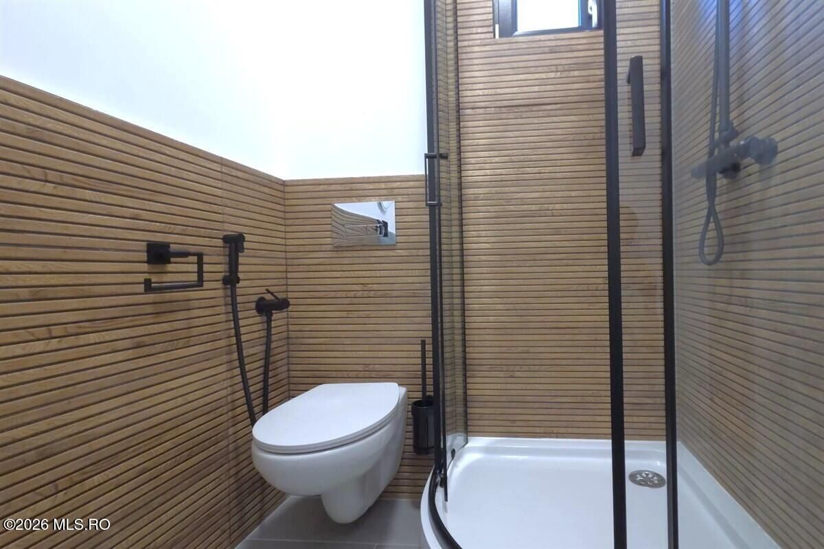 Centru - Bd Tomis 76, apartament cu 2 camere plus garsoniera separata! - Poză 15