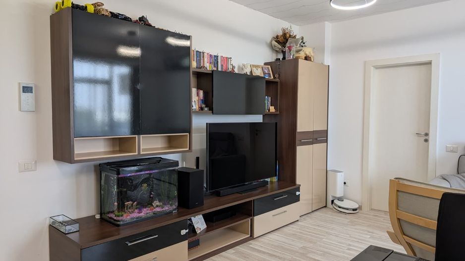 Vând apartament 3 camere, mobilat și utilat cu loc de parcare inclusă - Poză 4