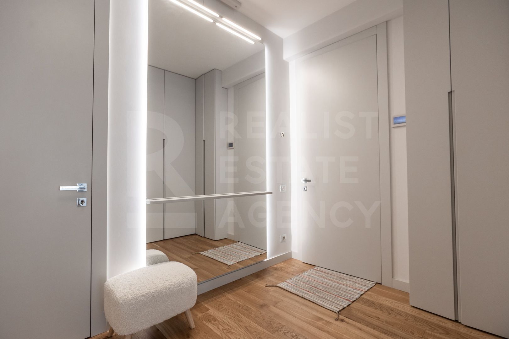 Vânzare, apartament cu 3 odăi și terasă, în Centrul Diplomatic, Perla - Poză 5