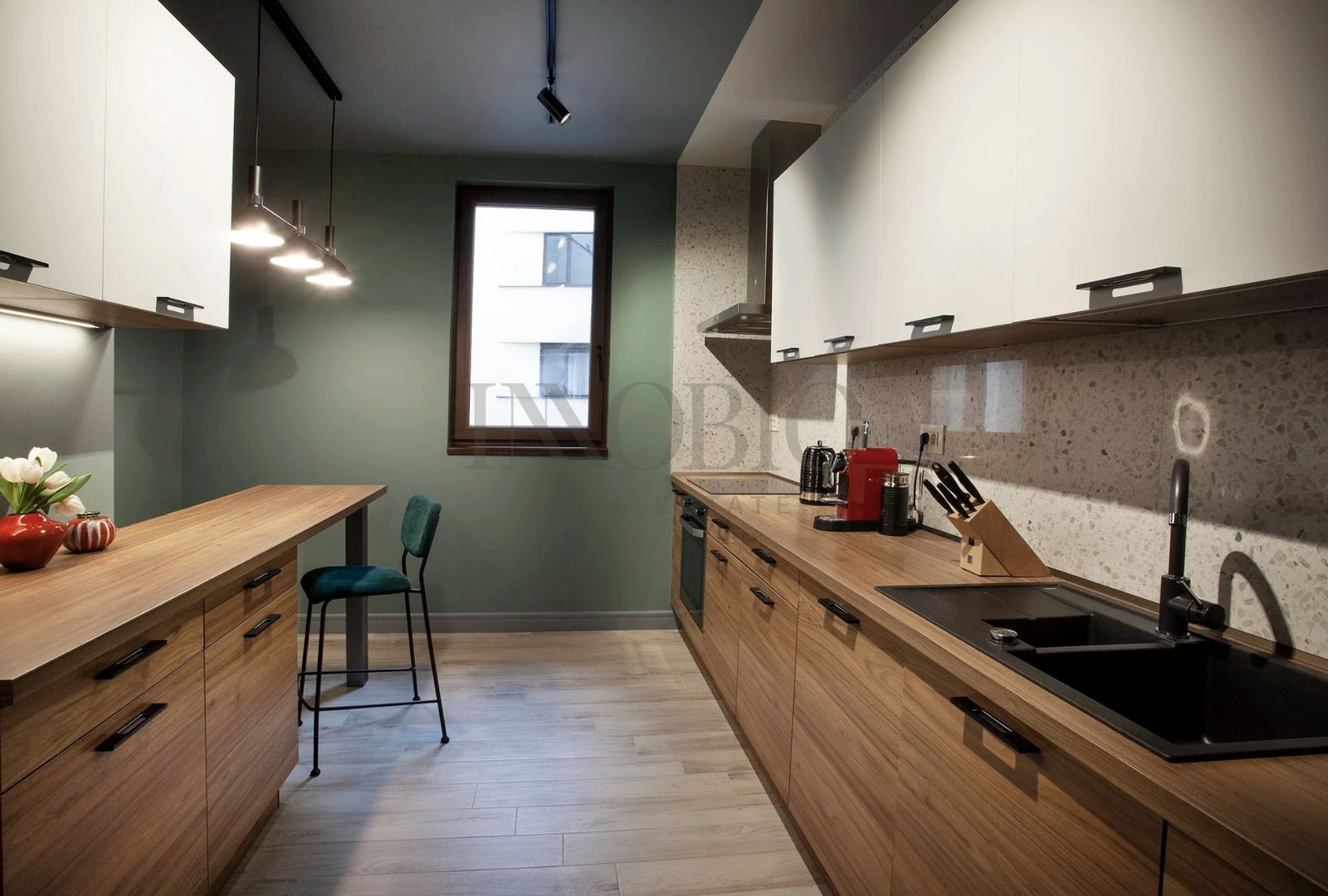 Full Service Apartment | 2 Bedrooms | Parking | Concierge - Poză 3